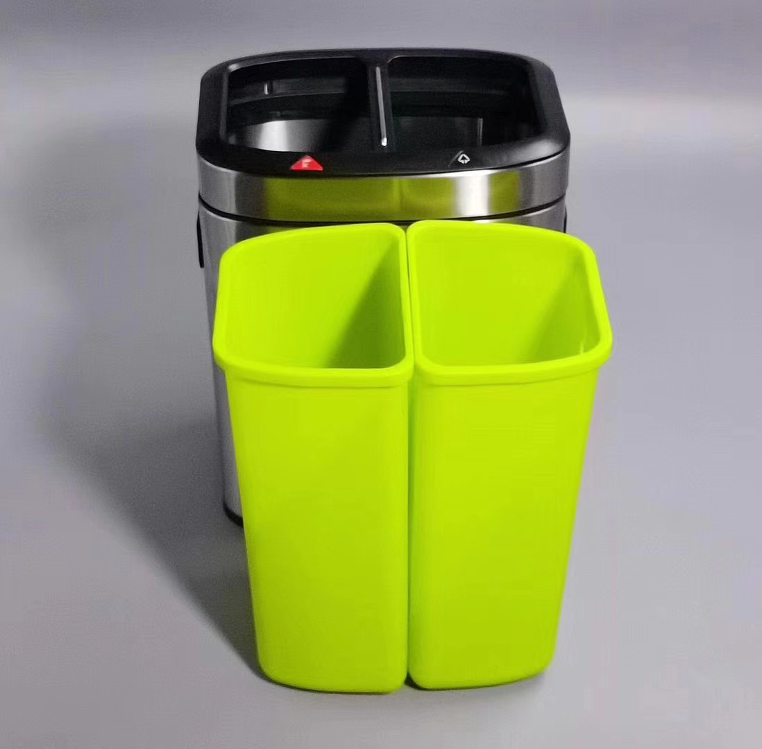 Cubo de basura rectangular 2 en 1 de 12 litros con tapa abierta (KL-8312)
